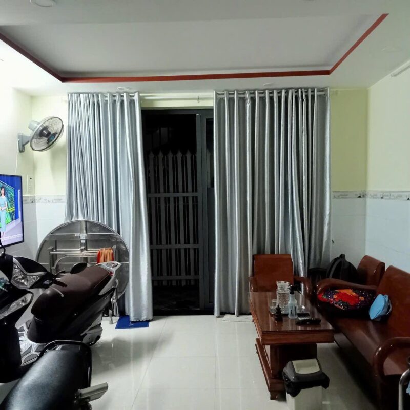 BÁN NHÀ 1 TRỆT 1 LẦU – GẦN BIỂN NHA TRANG