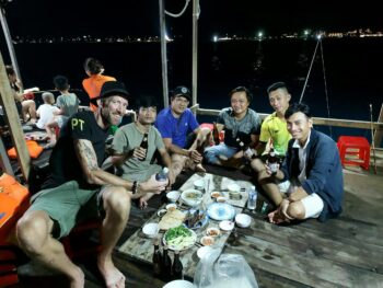 Tour câu mực đêm Nha Trang - Hình ảnh 2